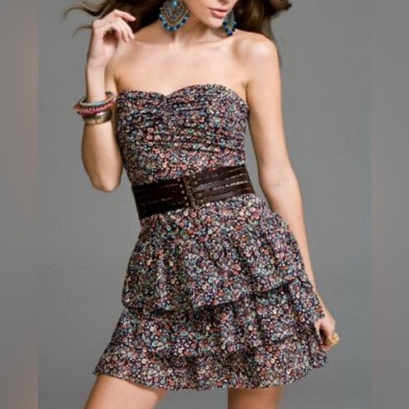 Express floral strapless summer , sun dress size med great conditions - Picture 1 of 9